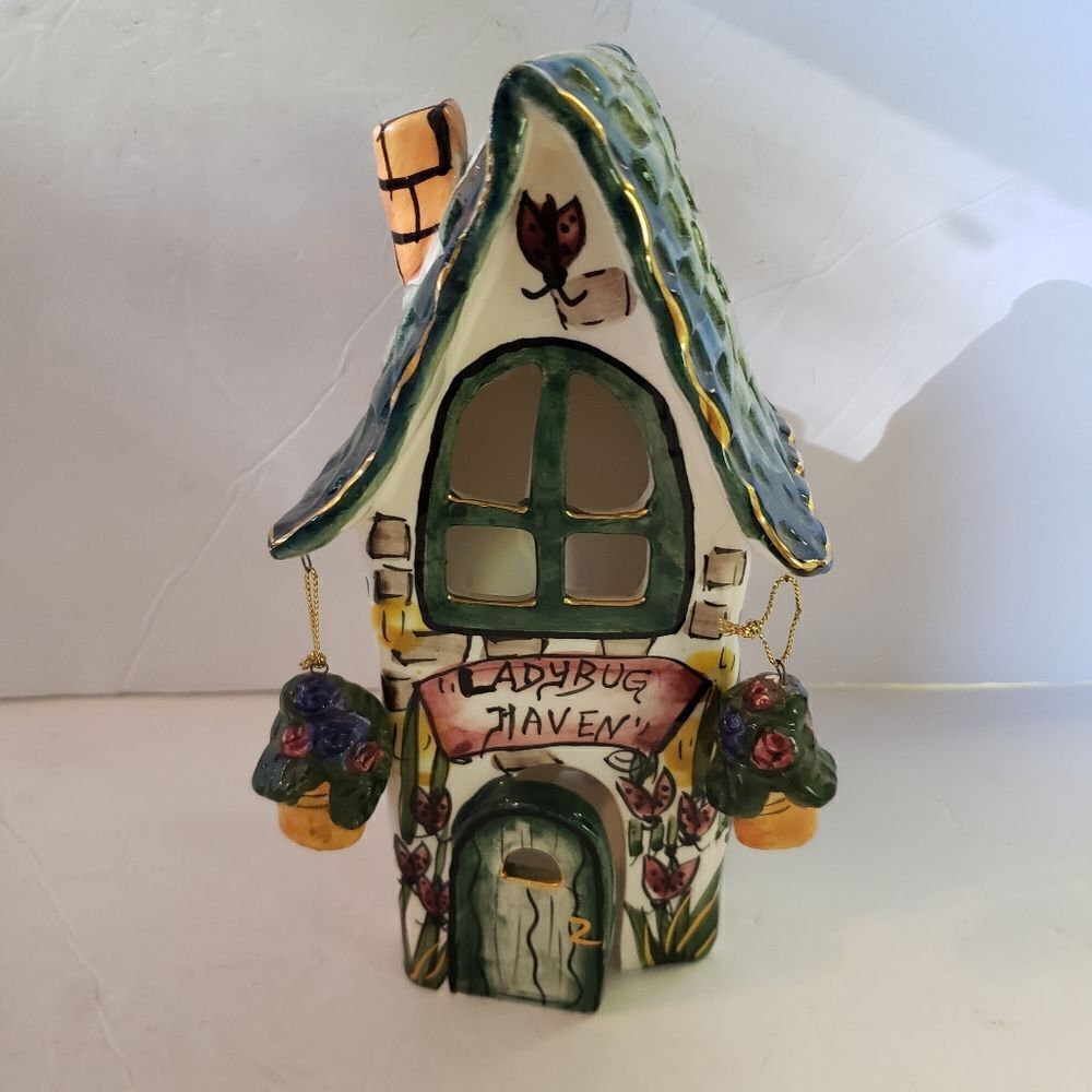Lady Bug Haven - Picture 4 of 16